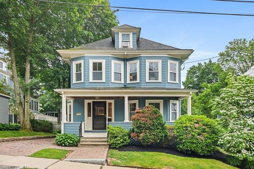 49 Lincoln St, Winchester, MA, 01890-2024 | Card Image