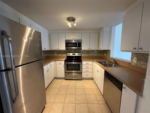 1609-1250 S Miami Ave, Miami, FL, 33130-4100 | Card Image