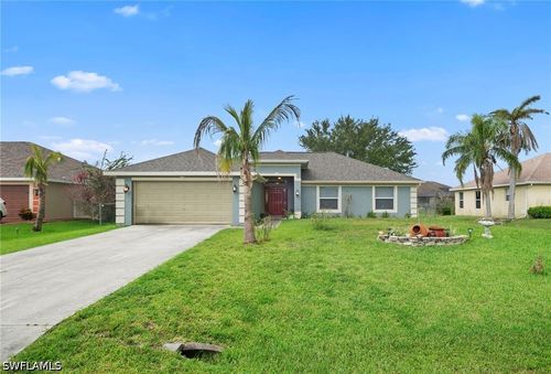 423 Windermere Dr, Lehigh Acres, FL, 33972-1033 | Card Image