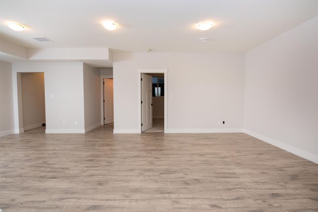 5 - 46450 Bedford Pky, House other with 5 bedrooms, 2 bathrooms and 4 parking in Chilliwack BC | Image 27