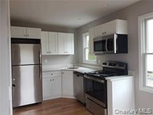 a-71 Park Ave, Babylon, NY, 11702-1705 | Card Image