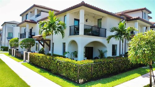 4718 Nw 83rd Pkwy, Doral, FL, 33166 | Card Image