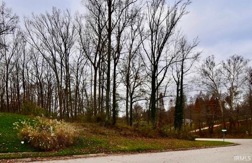 6009 Pembrooke Dr, Newburgh, IN, 47630-1715 | Card Image