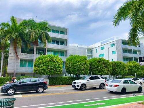 303-1700 Meridian Ave, Miami Beach, FL, 33139-1823 | Card Image