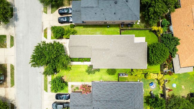 This home presents an ideal opportunity in a fast-growing area. | Image 22