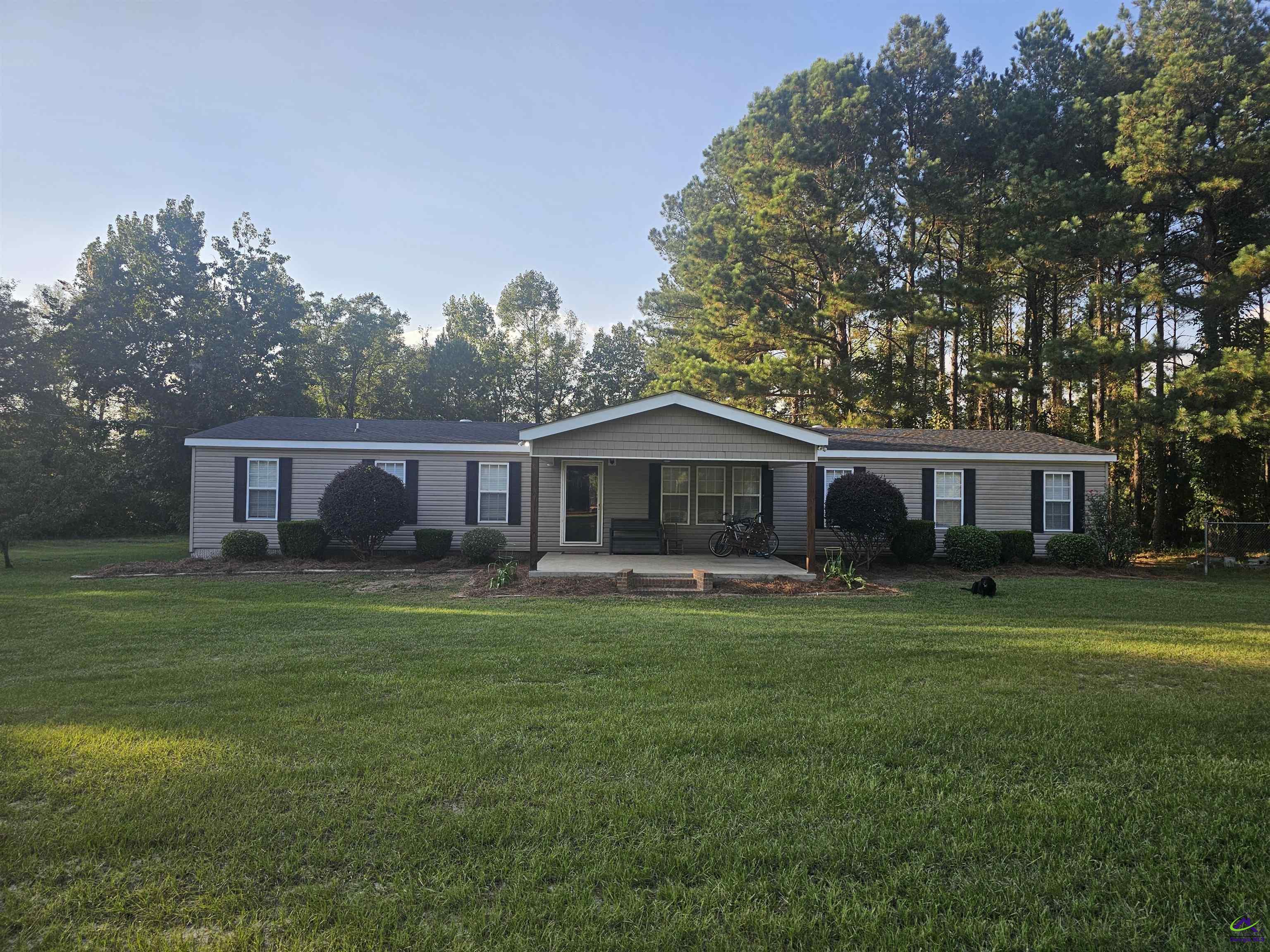 Hudson Jones Rd, Cochran, GA 31014