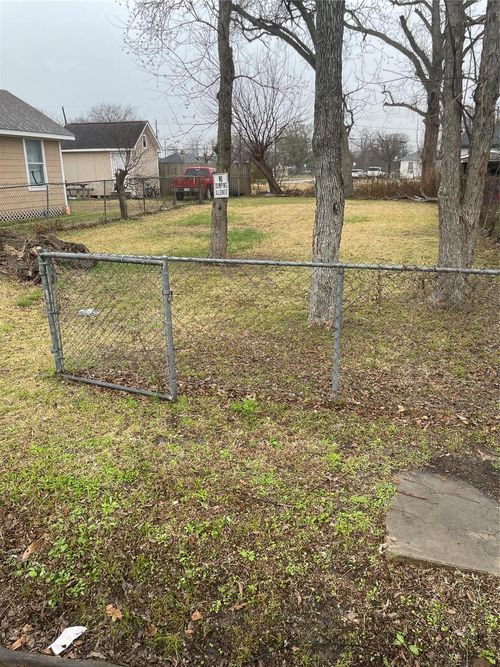 4302 Gunter St, Houston, TX, 77020-6326 | Card Image