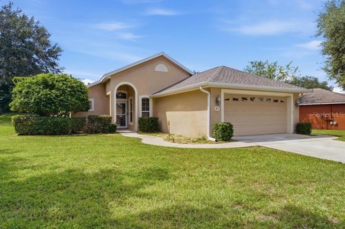 81 Golfview Cir, UMATILLA, FL, 32784-8338 | Card Image