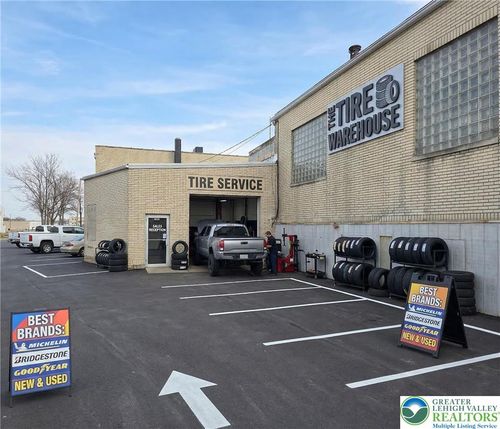 lowr-level-1637 W Tilghman St, Allentown, PA, 18102-2053 | Card Image