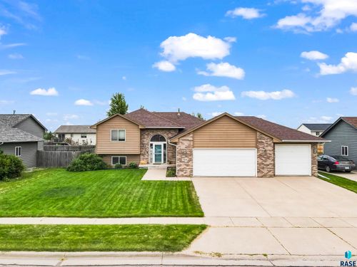 7208 W 66th St, Sioux Falls, SD, 57106-8838 | Card Image