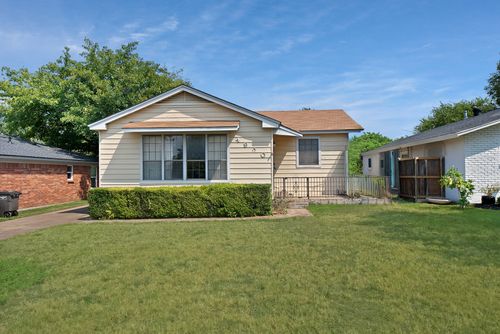 4920 Geddes Ave, Fort Worth, TX, 76107-6162 | Card Image