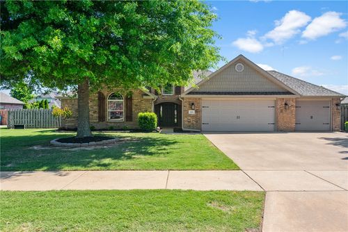 3802 Ne Oaktrace Avenue, Bentonville, AR, 72712 | Card Image