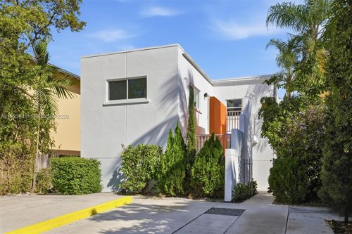 1045 Sw 25th Ave, Miami, FL, 33135-4824 | Card Image