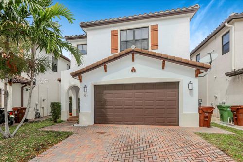 3293 W 98th Pl, Hialeah, FL, 33018-2045 | Card Image