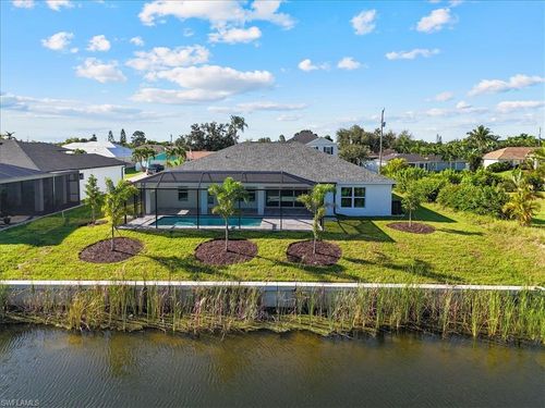 835 28th Ter, Cape Coral, FL, 33914-4220 | Card Image