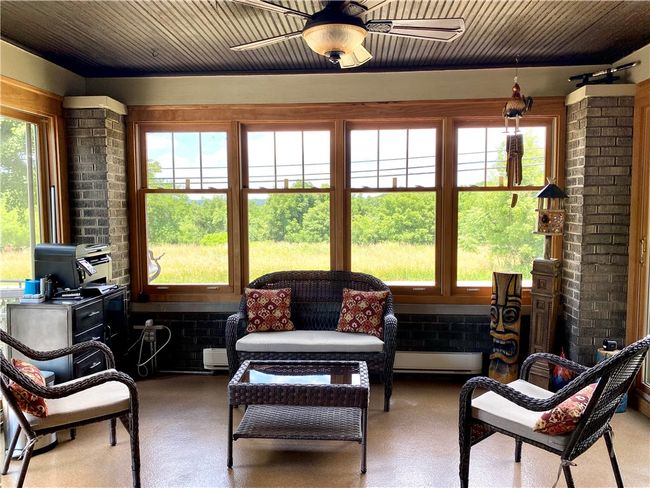 1138 Middle Rd, House other with 4 bedrooms, 3 bathrooms and 2 parking in Glenshaw PA | Image 9