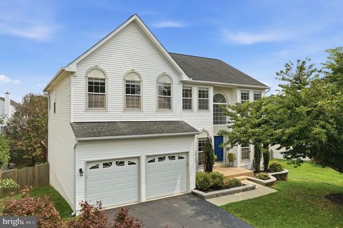 9199 Matthew Dr, MANASSAS PARK, VA, 20111-8208 | Card Image