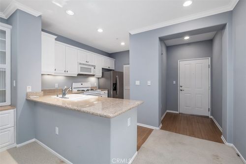 3241 Watermarke Pl, Irvine, CA, 92612-5617 | Card Image