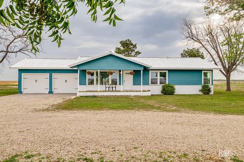 17865 Us Highway 87 W, Vancourt, TX, 76955-2811 | Card Image