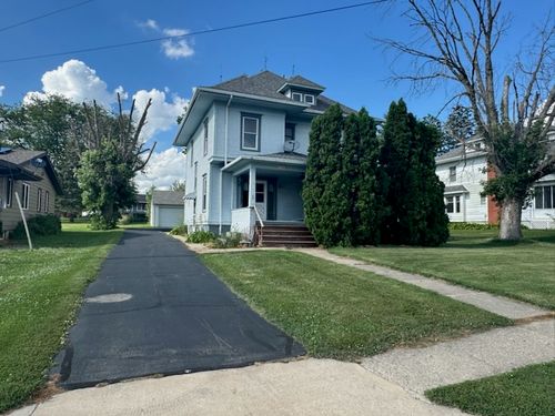 320 W 8th St, MILLEDGEVILLE, IL, 61051-9267 | Card Image