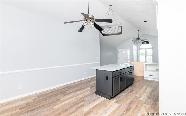 715 Valley View Trce, Home with 4 bedrooms, 3 bathrooms and null parking in New Albany IN | Image 18