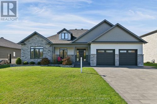 18163 St Laurent Boulevard, South Glengarry, ON, K6H7N6 | Card Image