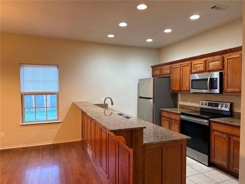 2-3101 Sw Amberwood Ave, Bentonville, AR, 72713-8244 | Card Image