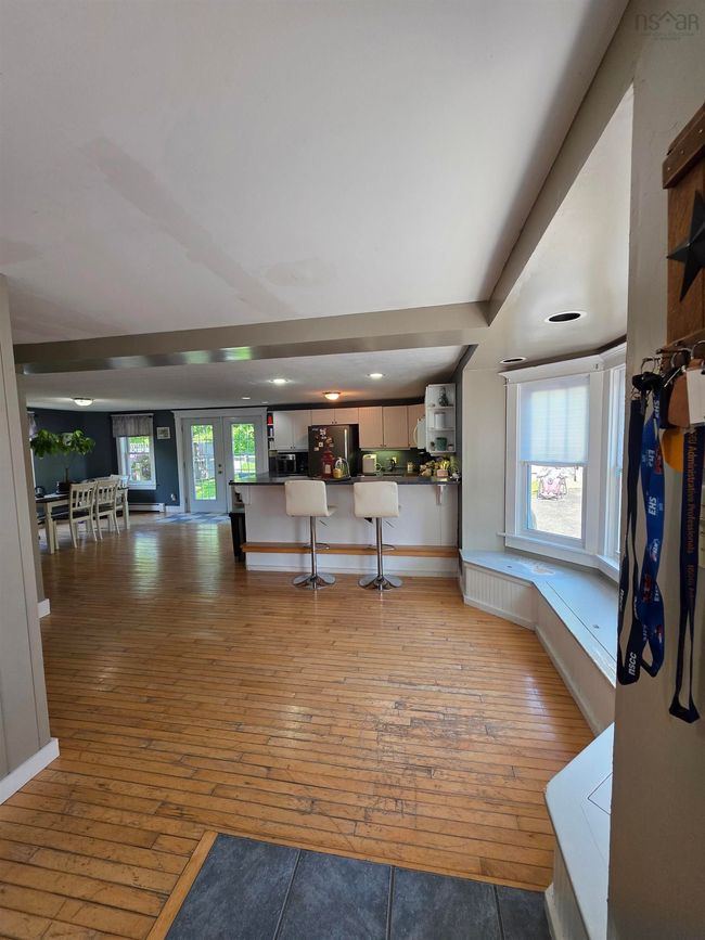 198 Mowatt St, House other with 3 bedrooms, 3 bathrooms and 2 parking in Shelburne NS | Image 4