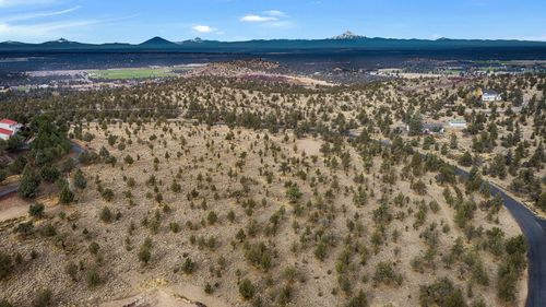 5680 Nw 19th St, Terrebonne, OR, 97760-8854 | Card Image