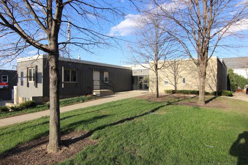 2304 College St, Cedar Falls, IA, 50613 | Card Image