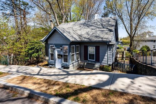 28 Sagamore Ave, Quincy, MA, 02171-2525 | Card Image