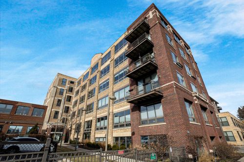 234 E Reservoir Ave, Milwaukee, WI, 53212-3765 | Card Image