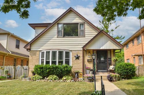 duplex-8023 W Beckett Avenue, Milwaukee, WI, 53218 | Card Image