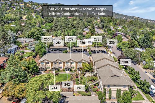 230 Grant St, Ashland, OR, 97520-1506 | Card Image
