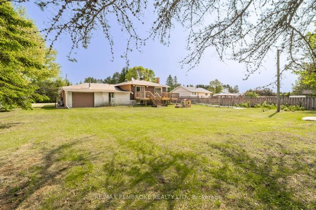 115 Mckee Rd, House other with 4 bedrooms, 4 bathrooms and 4 parking in Deep River ON | Image 34