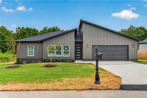13 Taransay Dr, Bella Vista, AR, 72715-5722 | Card Image