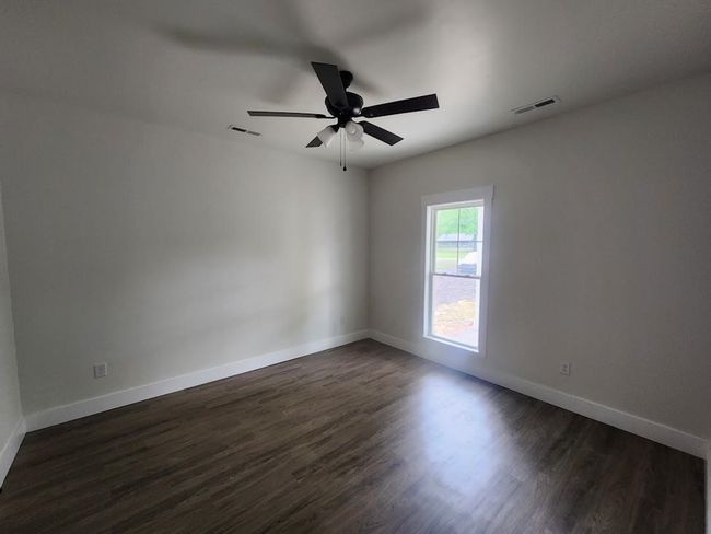 1804 Woodbreeze Cir Se, House other with 3 bedrooms, 2 bathrooms and null parking in Hartselle AL | Image 10