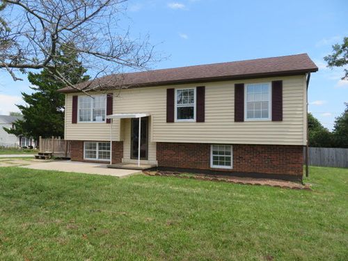 18 Spruce Dr, Cynthiana, KY, 41031-3804 | Card Image