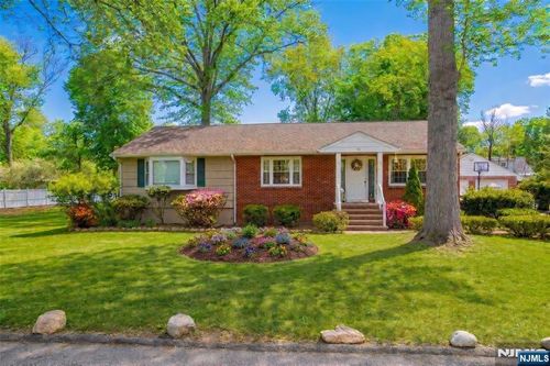 74 Armstrong Ave, Wayne, NJ, 07470-6339 | Card Image