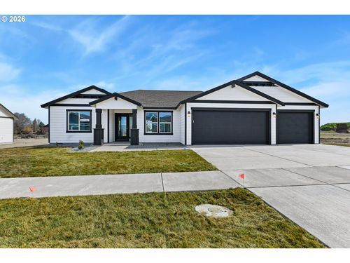 153 Sw Eagle Dr, Boardman, OR, 97818-8107 | Card Image