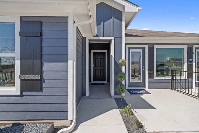 827 Arnold Loop, House other with 3 bedrooms, 2 bathrooms and 2 parking in Uhland TX | Image 6
