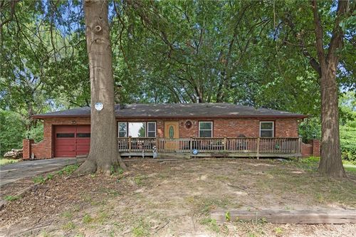 10 N 73rd Ct, Kansas City, KS, 66111-2515 | Card Image
