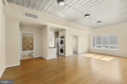 apt-204-5885 Colorado Ave Nw, WASHINGTON, DC, 20011-2961 | Card Image