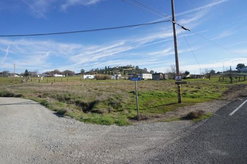 1911 S Petersburg Road, Valley Springs, CA, 95252 | Card Image