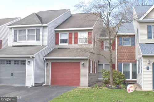 6 Banyan St, Selinsgrove, PA, 17870-9618 | Card Image