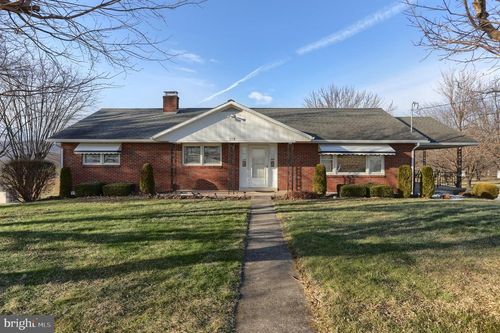 551 Mill Rd, GRANTVILLE, PA, 17028-8224 | Card Image