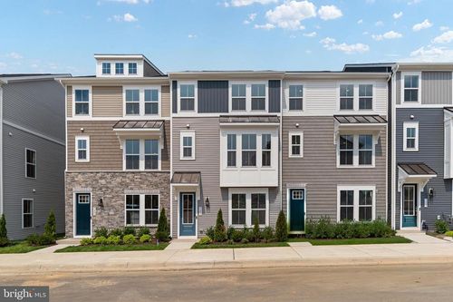 9207 Forkleaf Oak Dr, Fredericksburg, VA, 22407 | Card Image