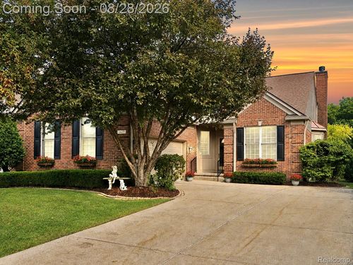 1627 Boulder Ct, Rochester, MI, 48306-4810 | Card Image
