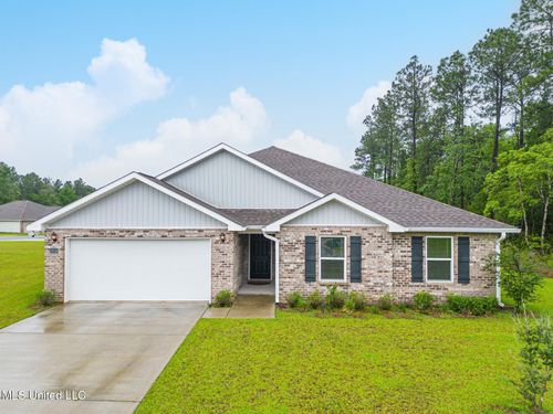 10519 Willow Leaf Dr, Gulfport, MS, 39503-5742 | Card Image