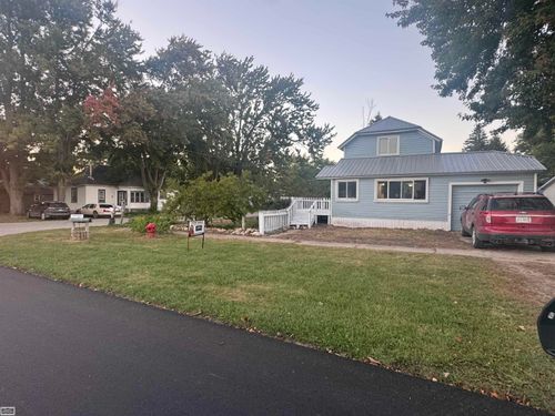 3905 W Sheldon Rd, Carsonville, MI, 48419-7831 | Card Image